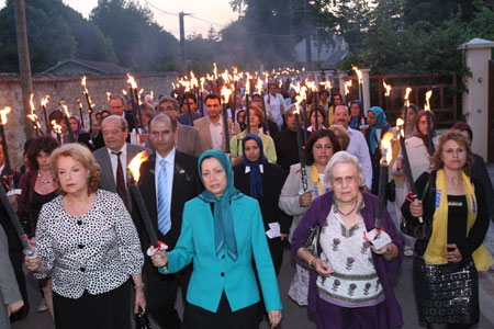 President-elect of the National Council of Resistance of Iran, Mrs. Maryam Rajavi, On Sunday, 16 August 2009, participates in A gathering on the second day of “International Solidarity with the Women of Ashraf and Women of the Uprising,” at the NCRI headquarters in Auvers-Sur-Oise near Paris. President-elect of the National Council of Resistance of Iran, Mrs. Maryam Rajavi, On Sunday, 16 August 2009, participates in A gathering on the second day of “International Solidarity with the Women of Ashraf and Women of the Uprising,” at the NCRI headquarters in Auvers-Sur-Oise near Paris.