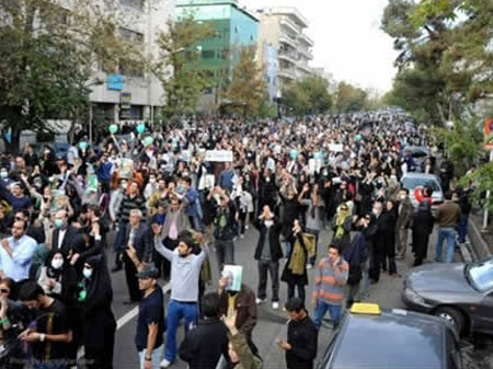 On November 4, 2009, cities across the country were the scene of anti-regime demonstrations and clashes with suppressive forces. On November 4, 2009, cities across the country were the scene of anti-regime demonstrations and clashes with suppressive forces.