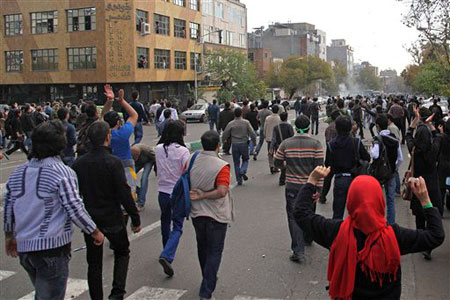 Anti-regime protestors attending a protest in Tehran, Iran, Wednesday, Nov. 4, 2009. Anti-regime protestors attending a protest in Tehran, Iran, Wednesday, Nov. 4, 2009.