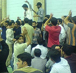 zanjan-moussavi Student protest in Iran