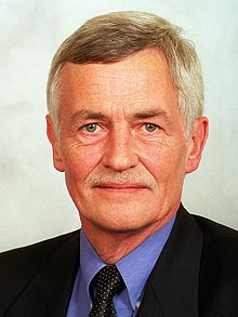Dr. Rudi Vis, British MP and great friend of the Iranian Resistance, dies at 69 Dr. Rudi Vis, British MP and great friend of the Iranian Resistance, dies at 69