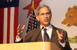 Directs California Insurers to Divest Iranian Government Holdings Directs California Insurers to Divest Iranian Government Holdings