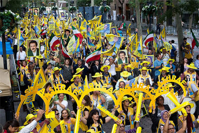 092211_iranun71_sJPG_900_54