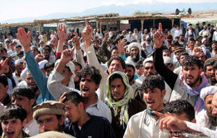 Afghans-protest-herat