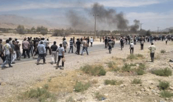 File photo: People clash with SSF in Hormozgan province