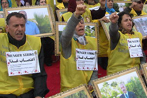 Iranians on hunger strike in Berlin demand freedom of hostages