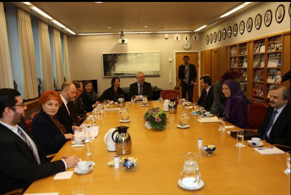 rajavi-norway-parliament Maryam Rajavi meets Norway MPs in Parliament 2014