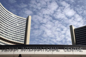 iran-nulear-talks-plaza