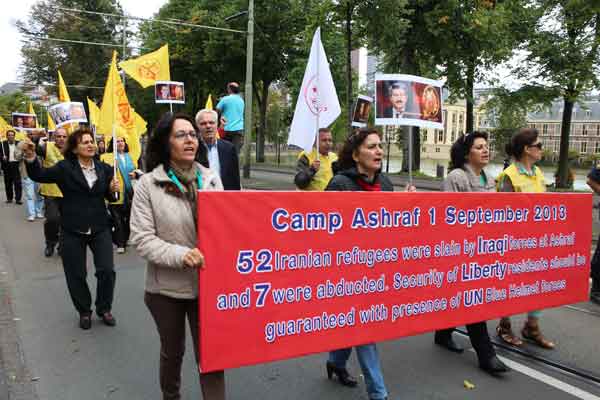 Supporters of Iranian MEK protest in The Hague, August 2014 Supporters of Iranian MEK protest in The Hague, August 2014