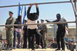 public-flogging-iran-13august2014-qods