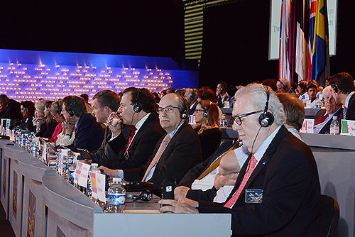 dignitaries-from-all-over-the-world-500