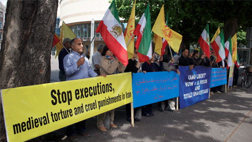 hague4 Supporters of the PMOI in The Hague