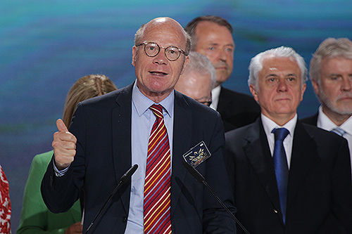  European lawmakers attending the annual Iran Freedom rally in Villepinte on June 13, 2015