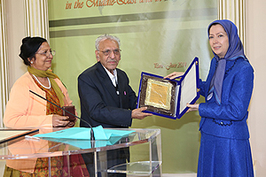 maryam-rajavi-and-prof-bald-300 maryam-rajavi-and-prof-bald-300