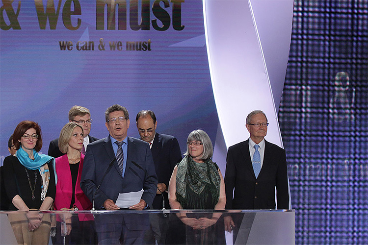 European Parliament delegation addresses Iran Freedom rally