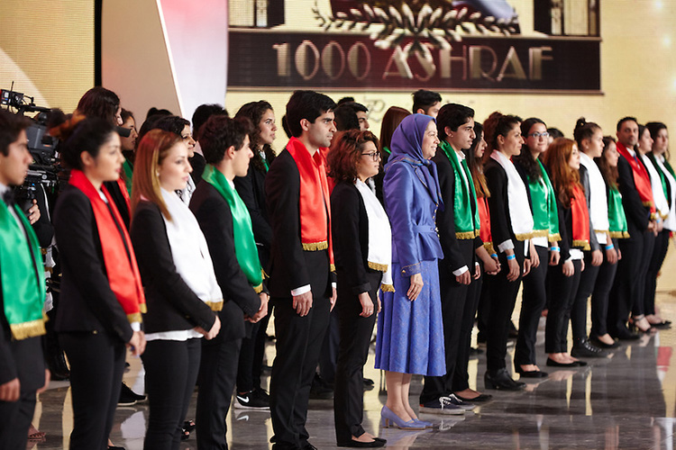 Young Iranians rally behind opposition leader Maryam Rajavi, President-elect of the NCRI, in Iran Freedom rally on June 13, 2015 in Paris (Villepinte)