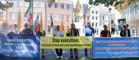  Iranians in Holland hold rally in The Hague to condemn human rights violations in Iran