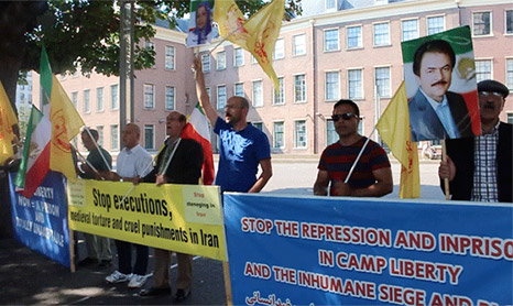  Iranians in Holland hold rally in The Hague to condemn human rights violations in Iran