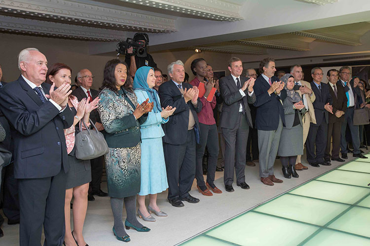 10oct11-750 10oct11-750