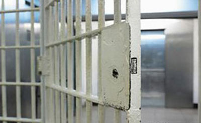 prison-cell-400 prison-cell-400