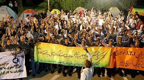 workers-protest-4 workers-protest-4