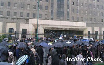 201713104313366841371_Demonstration-in-front-of-the-Majlis-parliament- 201713104313366841371_Demonstration-in-front-of-the-Majlis-parliament-