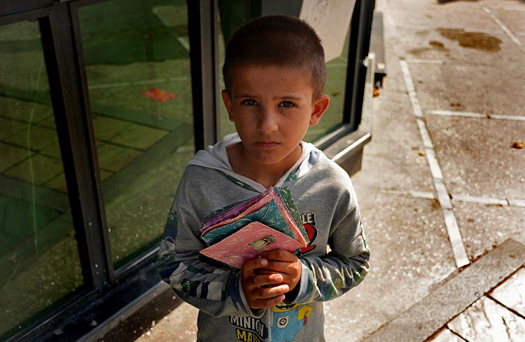 children-5 children-5