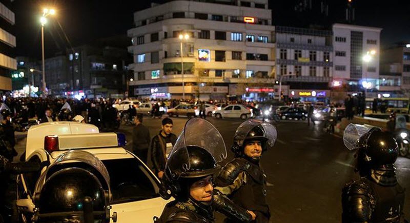 42013313_303 42013313_303