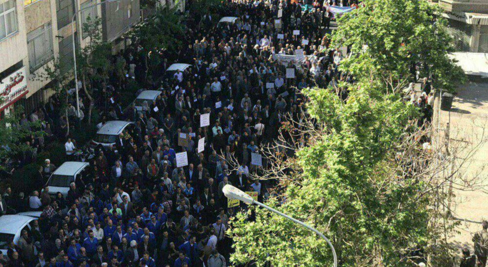 Iran_Workers_Protest_Rally_Attacked_by_Repressive_Forces_Tens_Arrested Iran: Workers' Protest Rally Attacked by Repressive Forces, Tens Arrested